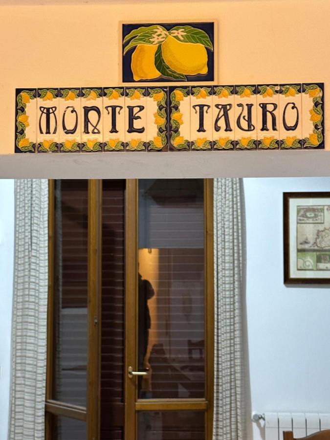 Monte Tauro Apartment Taormina Eksteriør bilde